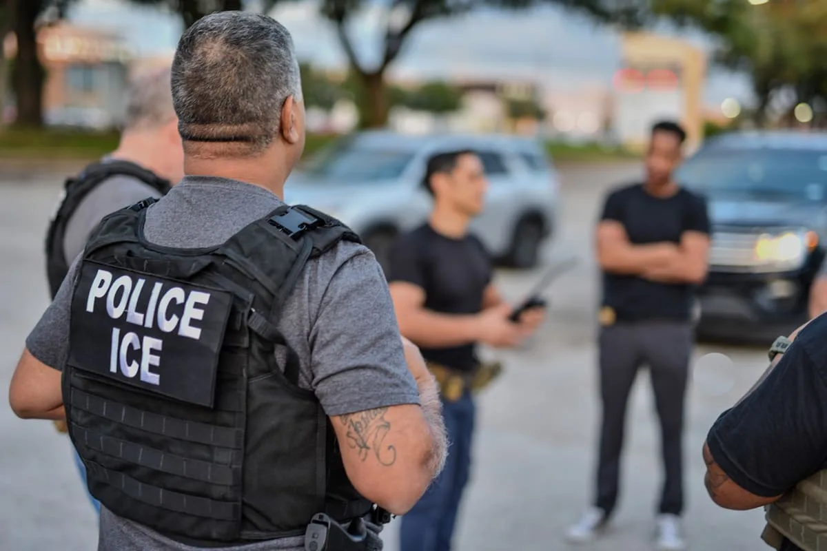 Los protocolos del ICE en la vía pública que ponen en alerta a los migrantes en septiembre 2026