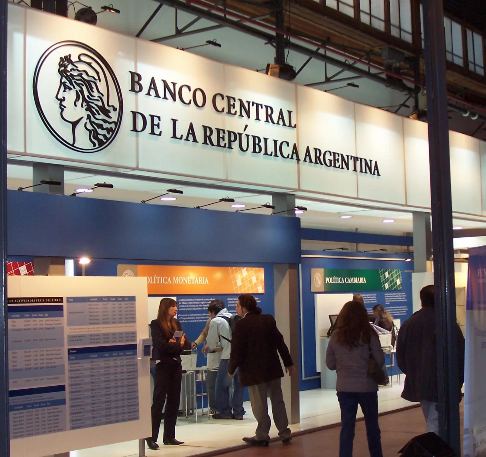 Estand del Banco Central de la República Argentina en la 33° Fiesta Internacional del Libro en la ciudad de Buenos Aires (Argentina).