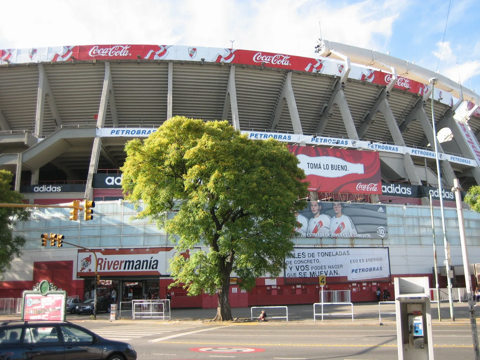 Estadio Monumental and shop Rivermanía, Buenos Aires
