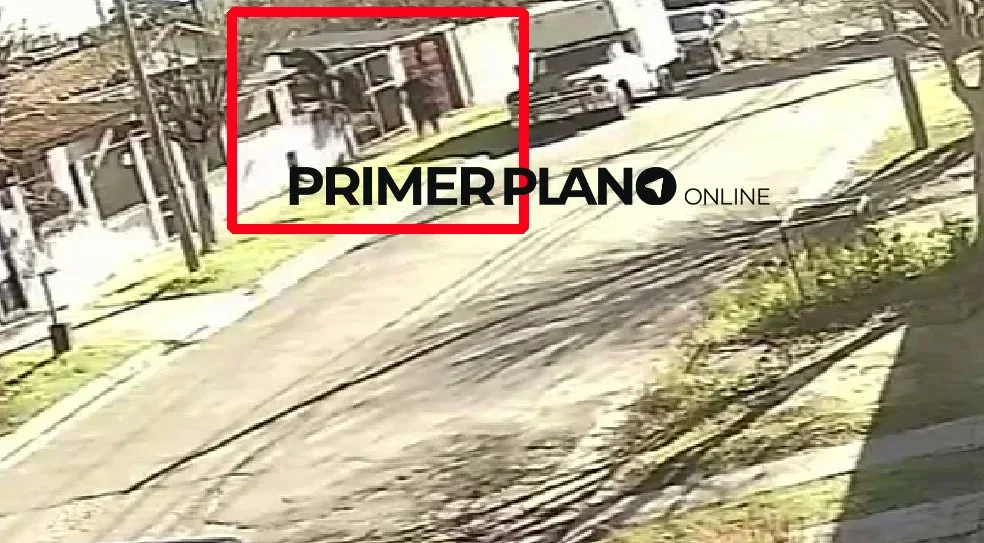 Casa en Ituzaingó con policía y peritos en la puerta tras una entradera violenta