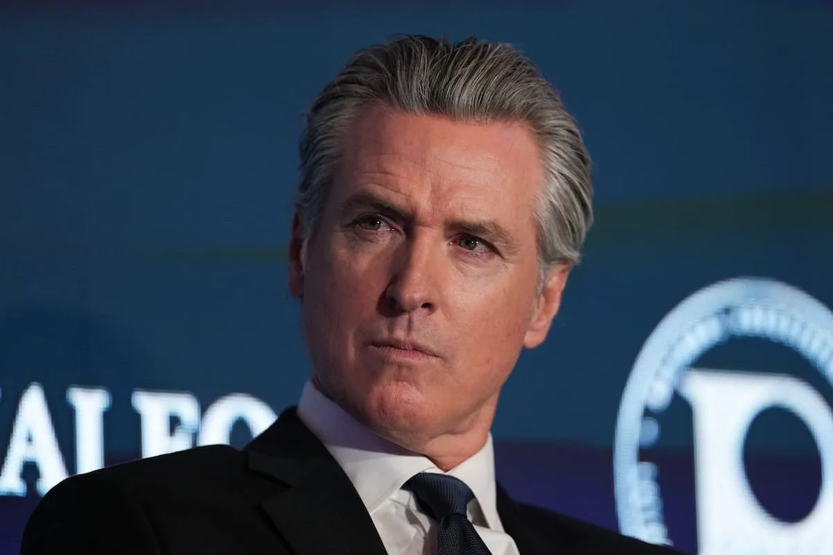 California votará en noviembre un impuesto del 5% a multimillonarios pese a la oposición de Newsom