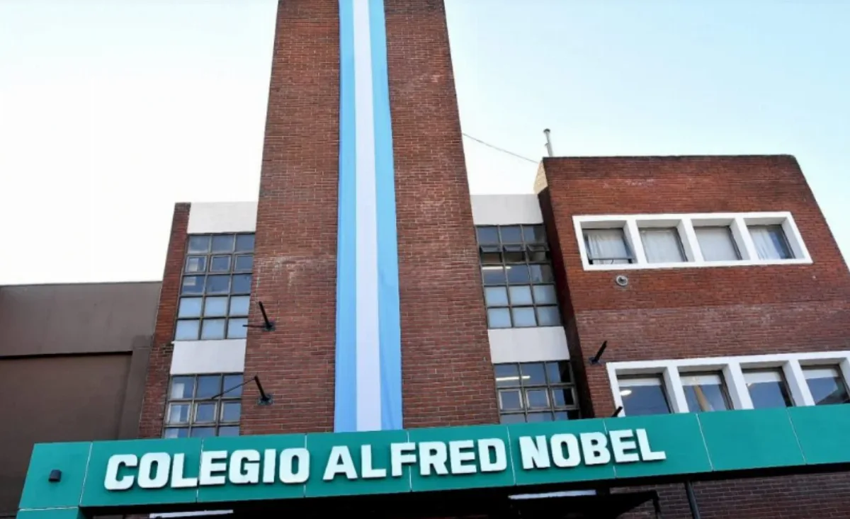 Detuvieron a un hombre que intentó robar en una escuela de Mar del Plata y se hizo el dormido