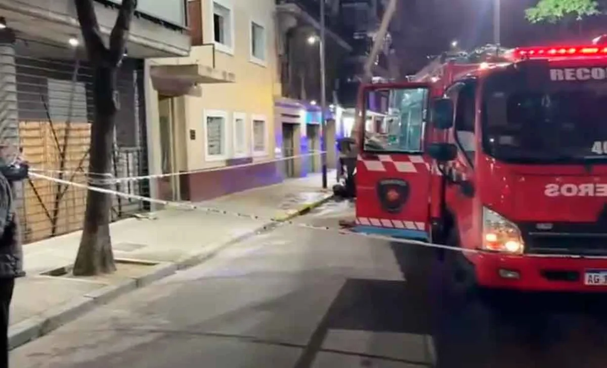Explosión e incendio en un hotel de Constitución: lo que se sabe hasta ahora
