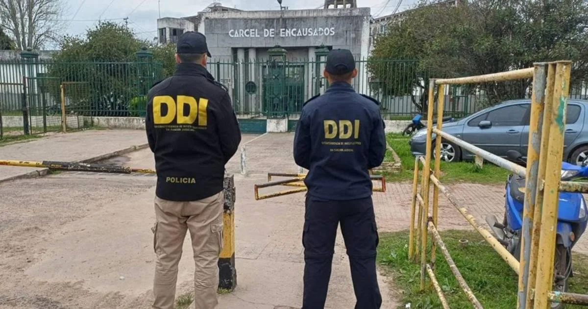 Falso policía lideraba red de estafas y entraderas desde el penal de Olmos