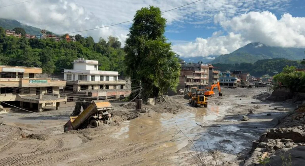 Nepal en alerta por riesgo de nuevas inundaciones mientras continúan las tareas de rescate