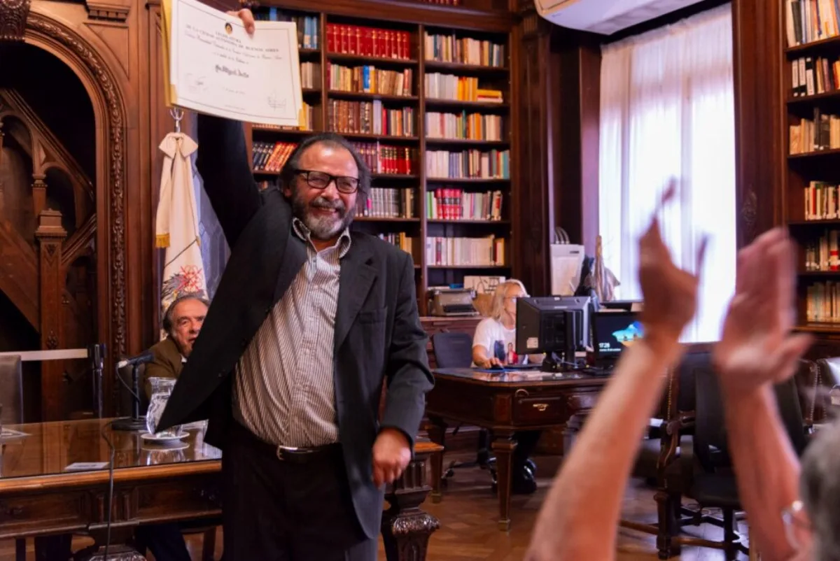 Murió Miguel Ávila, el librero que salvó la librería más antigua de Buenos Aires