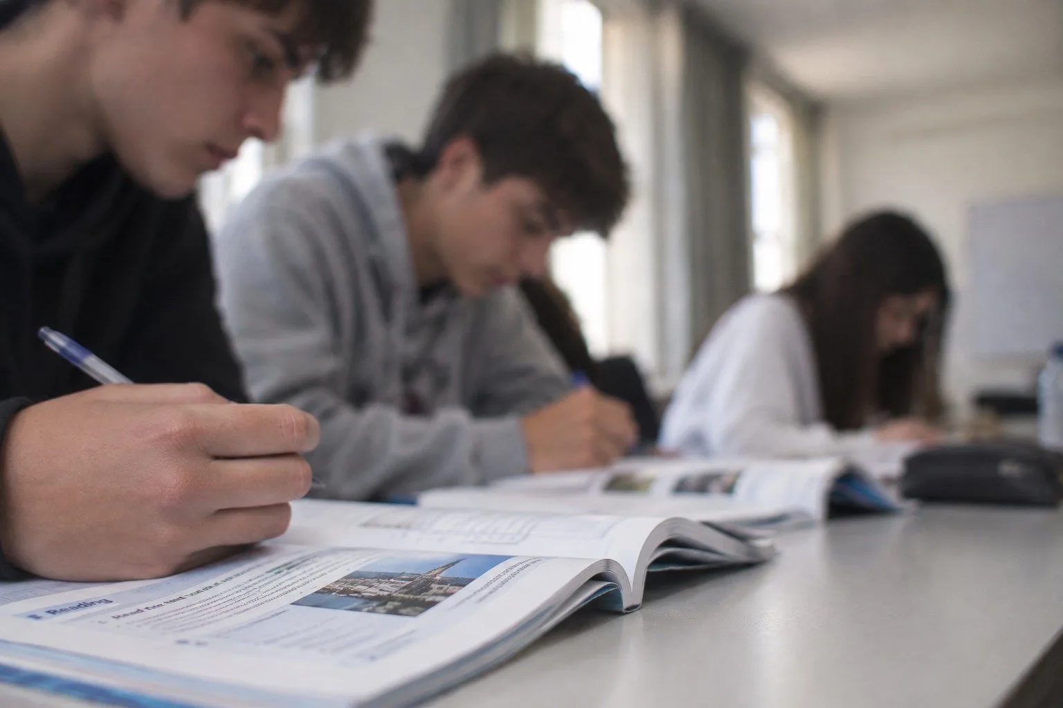 Preinscripción abierta para los CECIEs 2027: cómo anotar a los chicos en cursos de idiomas gratis