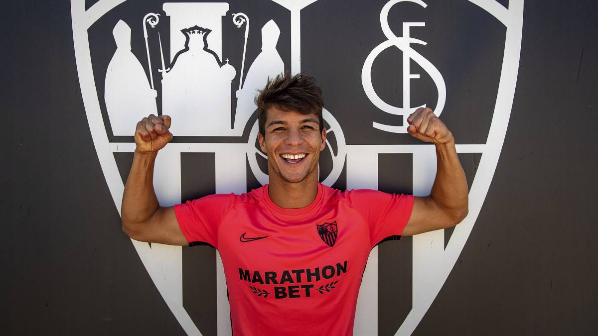 Óliver Torres &quot;Quiero ganar muchas finales, afín que Atom&quot; Prensa